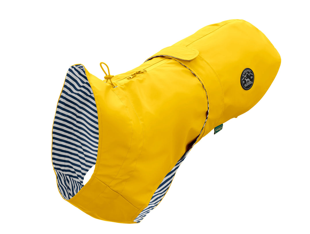 MILFORD Raincoat - Hunter Pet Store -lightweight wind repellent and waterproof raincoat for dogs -with neck collar and closed belly area -individually adjustable belly strap with Velcro fastener -opening for the attachment of a leash to the collar and harness -elastic loops for the hind legs -attractive, classic design -washable at 90 °F