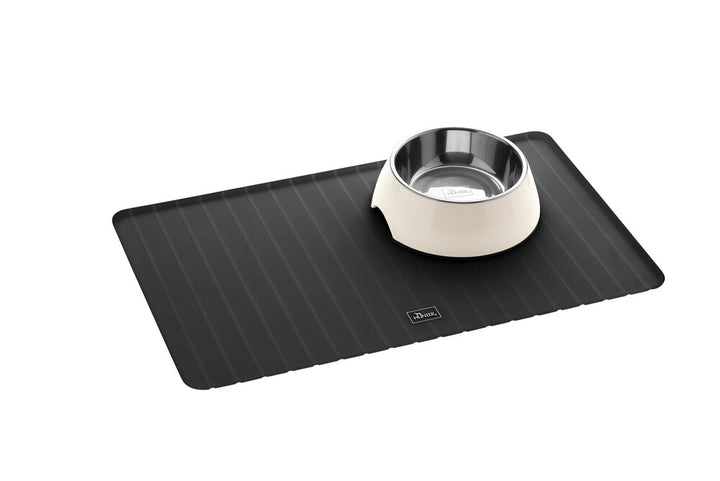 FOLDABLE Silicone Pad - Hunter Pet Store -bowl base that protects floors -with raised rim -foldable / small packing size -ideal for traveling and on the road -flexible material that keeps its shape -slip-resistant -easy to clean and dishwasher-safe