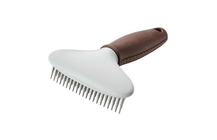 Currycomb untangle SPA - Hunter Pet Store -suitable for dogs with medium-length and long hair -for intensive undercoat grooming -makes it easy to remove dead undercoat fur, even for extremely thick coats -two rows of high-quality stainless steel pins -ergonomic handle with high-quality leather look