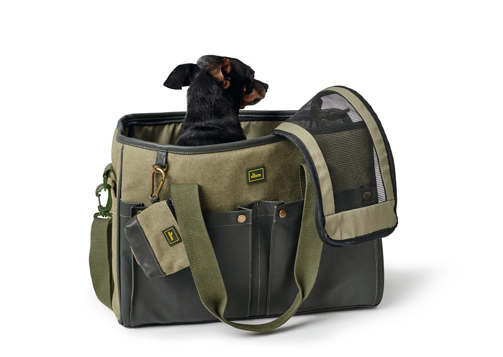 Carrier bag MADISON - Hunter Pet Store -with removable, washable imitation lambskin inlay -with practical exterior pockets and dog waste bag carrier -can be carried in the hand or using the shoulder strap -max. load of 15 lbs