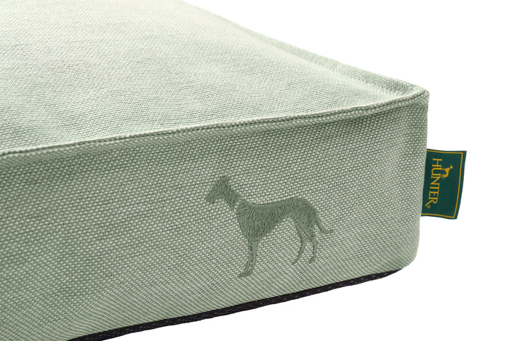 INARI Cushion (Copy) - Hunter Pet Store -Comfortable dog cushion in soft colors -Pleasantly soft to the touch and pleasant to hold -Generously padded -Anti-slip underside -Zippered removable cover washable at 140 °F