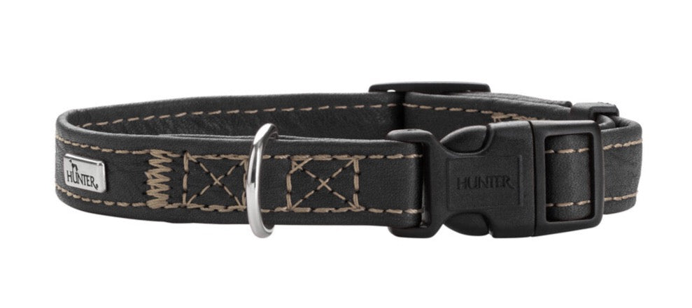 CANADIAN UP Petit Collar - Hunter Pet Store -lightweight collar for small dogs and puppies -with premium leather from ecological and socially responsible production -with fittings made of light, robust plastic -with extra small D-ring and click fastener -particularly soft and supple feel -gentle processing for high wearing comfort -made in Germany