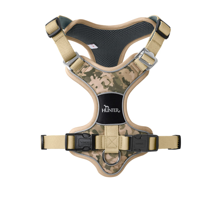 DIVO Camouflage Harness - Hunter Pet Store -Fashionable camouflage pattern -Front entry option for head shy dogs -5-way adjustment for ergonomic fit -Comfortable padding with soft, breathable mesh material and neoprene -Highly reflective thanks to 3M™ Scotchlite™ Reflective material and HUNTER logo print -With two D-rings for leashing to the dog's back or chest area -D-ring in the chest area can be "hidden" with a flick of the wrist