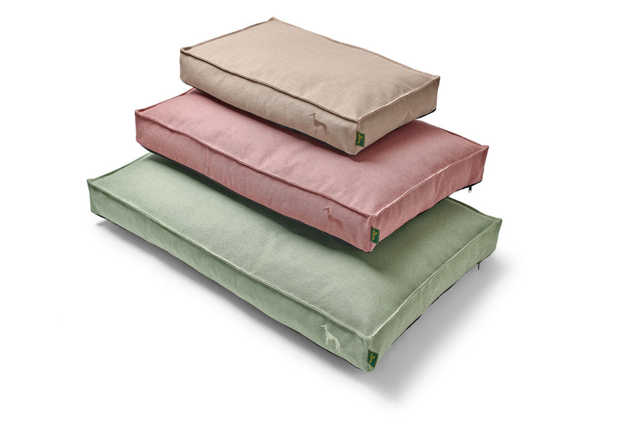 INARI Cushion (Copy) - Hunter Pet Store -Comfortable dog cushion in soft colors -Pleasantly soft to the touch and pleasant to hold -Generously padded -Anti-slip underside -Zippered removable cover washable at 140 °F