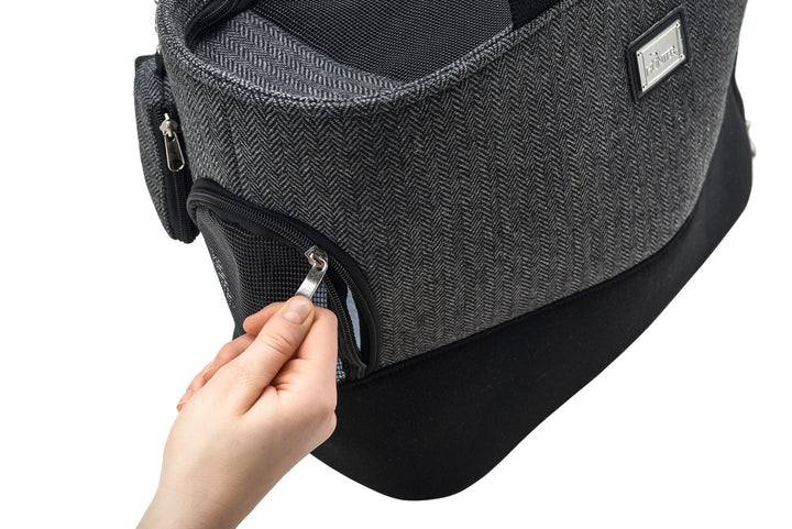 BARCELONA Dog carrier - Hunter Pet Store -carry bag for pets weighing up to 17.6 lbs -wool blended fabric with a herringbone design -openings for optimum ventilation -inside nylon strap with carabiner makes it possible to secure your pet -washable