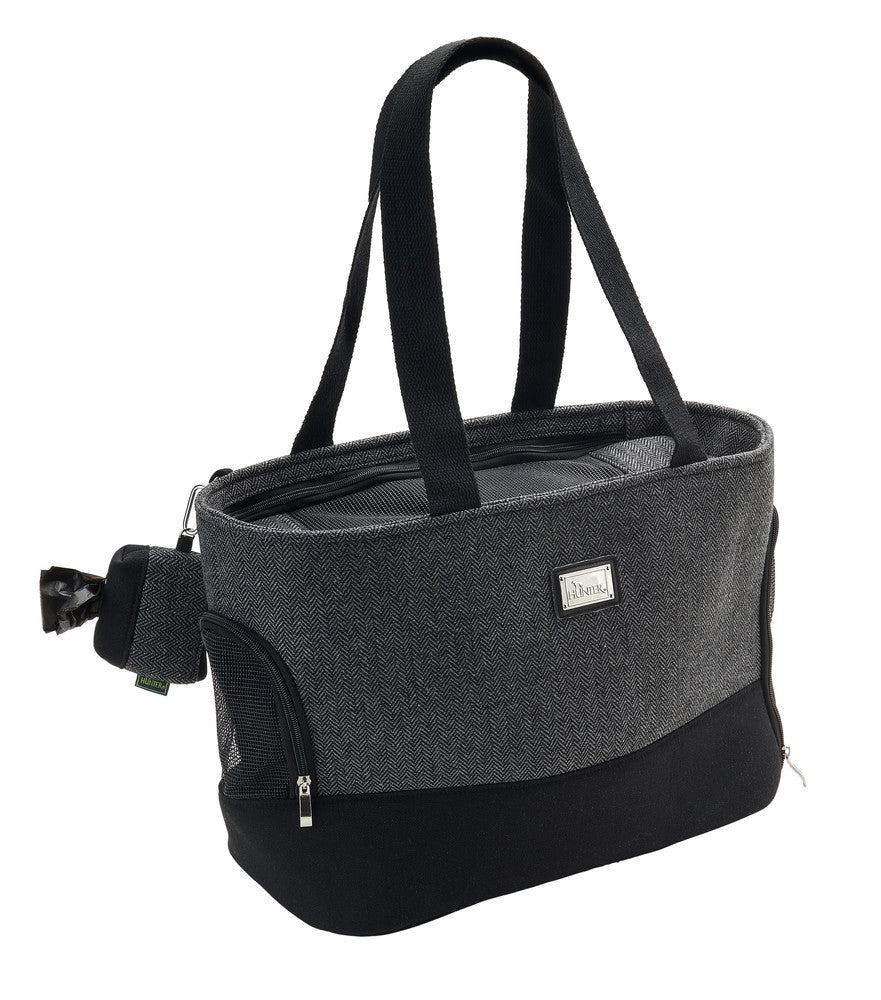 BARCELONA Dog carrier - Hunter Pet Store -carry bag for pets weighing up to 17.6 lbs -wool blended fabric with a herringbone design -openings for optimum ventilation -inside nylon strap with carabiner makes it possible to secure your pet -washable