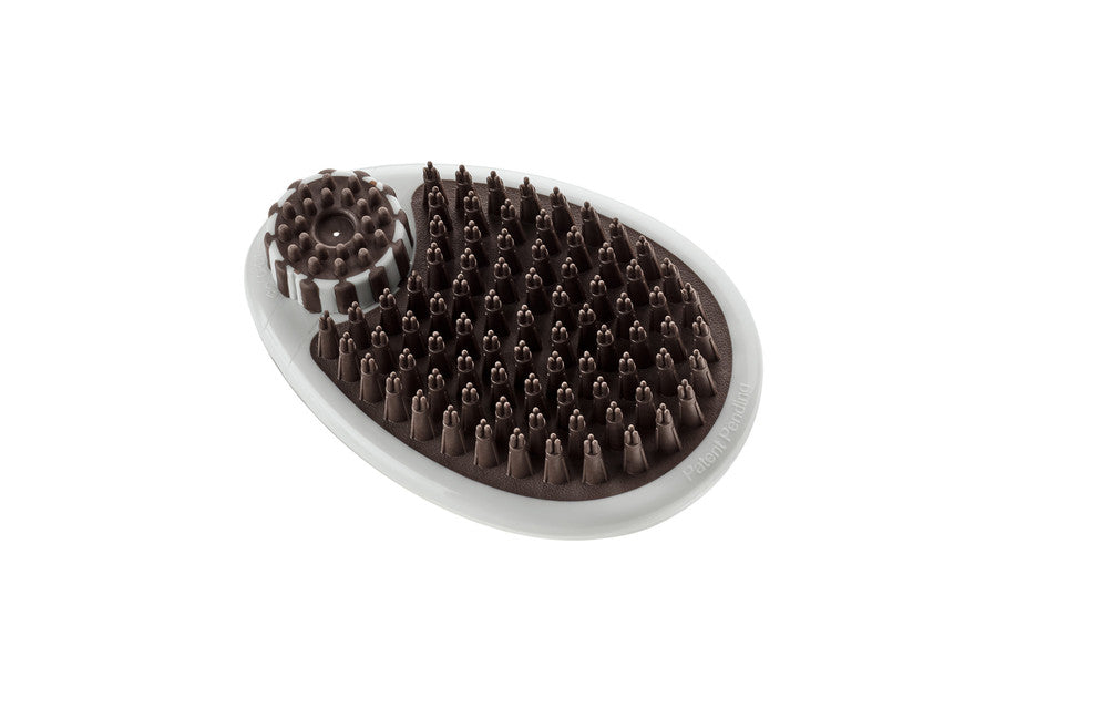 Grooming currycomb SPA with integrated shampoo-function - Hunter Pet Store -Curry comb with integrated shampoo function -Suitable for medium-length and long fur -Special threefold massage pins -Brush can be filled with shampoo -Ergonomic design for optimum handling