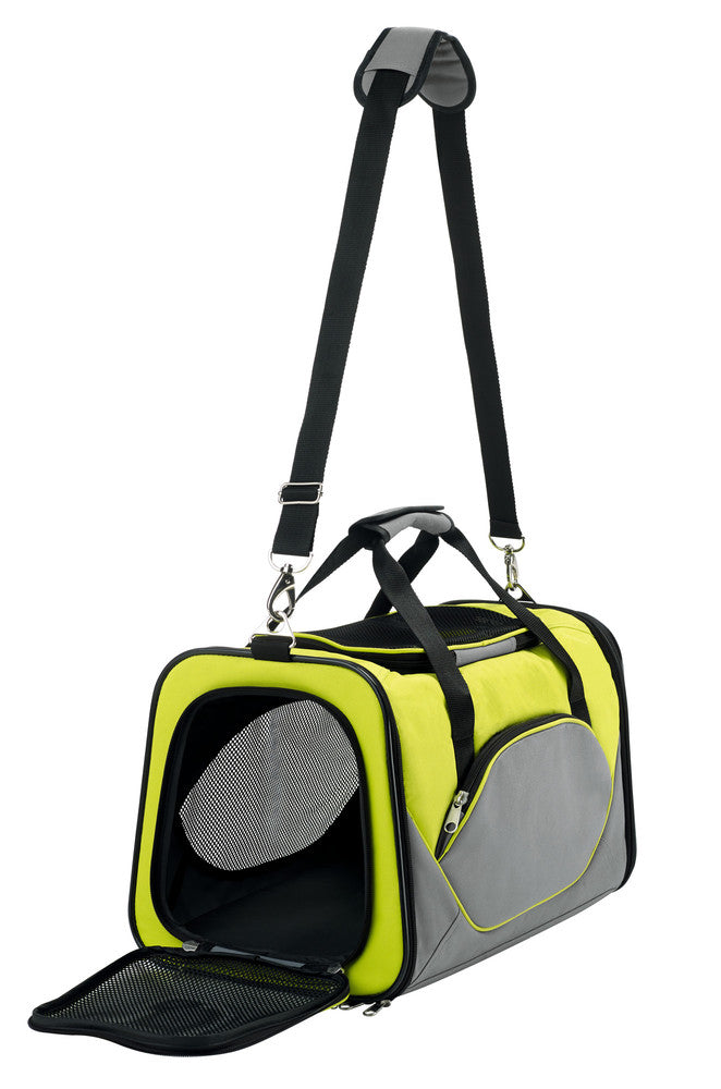 KANSAS Dog carrier - Hunter Pet Store -Ideal for keeping your furry friend safe and comfortable on the go -Suitable for travel by plane, road trip, or visits to the vet -Stylish design for stress-free travel -Provides a secure and cozy space for your pet