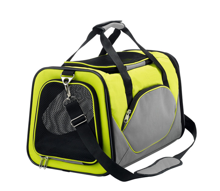 KANSAS Dog carrier - Hunter Pet Store -Ideal for keeping your furry friend safe and comfortable on the go -Suitable for travel by plane, road trip, or visits to the vet -Stylish design for stress-free travel -Provides a secure and cozy space for your pet