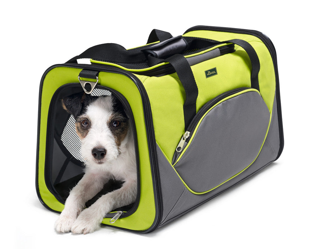 KANSAS Dog carrier - Hunter Pet Store -Ideal for keeping your furry friend safe and comfortable on the go -Suitable for travel by plane, road trip, or visits to the vet -Stylish design for stress-free travel -Provides a secure and cozy space for your pet