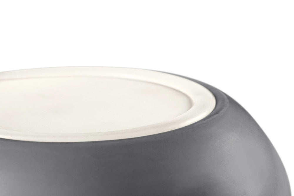 LUND Ceramic Bowl - Hunter Pet Store -feeding or drinking bowl made of ceramic -subtle HUNTER dog embossing -high weight ensures a secure stand -slip-resistant silicone rim on the bottom -long-lasting and scratch resistant -food safe and dishwasher-safe